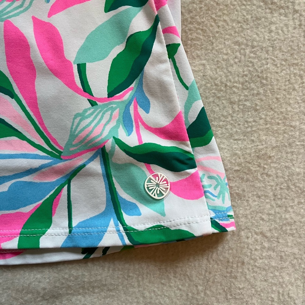 Lilly Pulitzer Sleeveless Top with built-in Bra - Picture 5 of 9